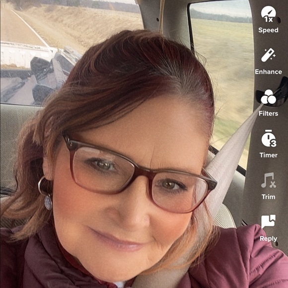 Meet your Posher, Tamara - Picture 1 of 1